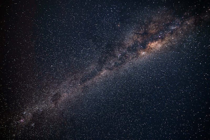 Hubble Deep Field — 10 000 galaxies dans un coin de ciel grand comme un grain de sable